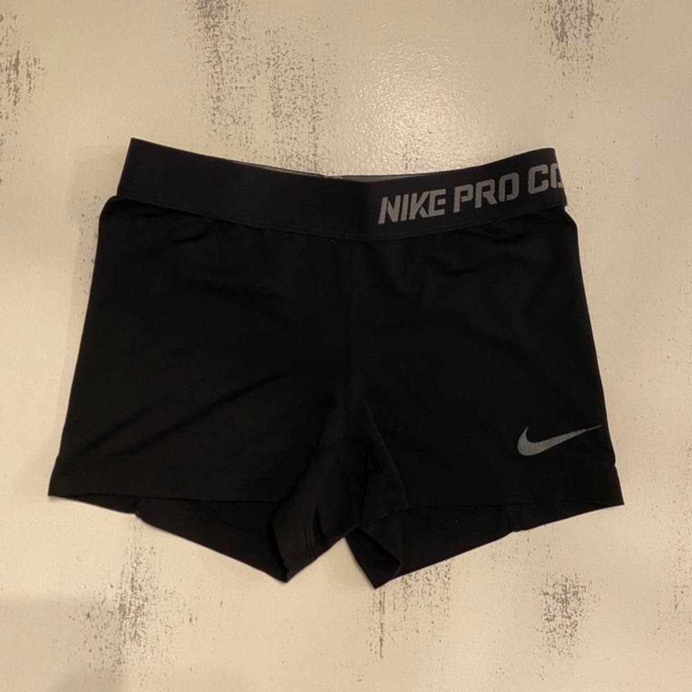 1x Nike Pro Spandex - Size Small